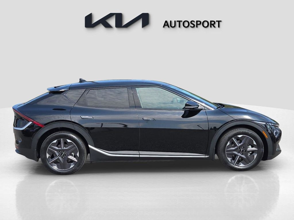 New 2025 Kia EV6 Light Long Range SUV