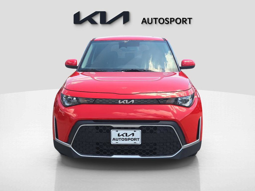 2025 Kia Soul S photo 2