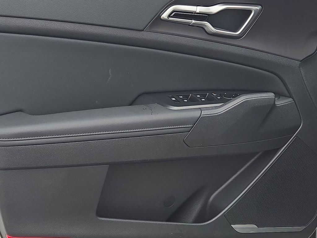 2026 Kia Sportage EX Hybrid - Photo 15