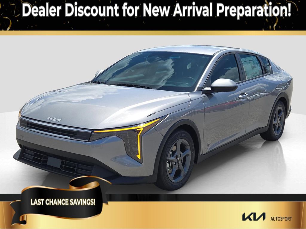 2025 Kia K4 LXS's photo