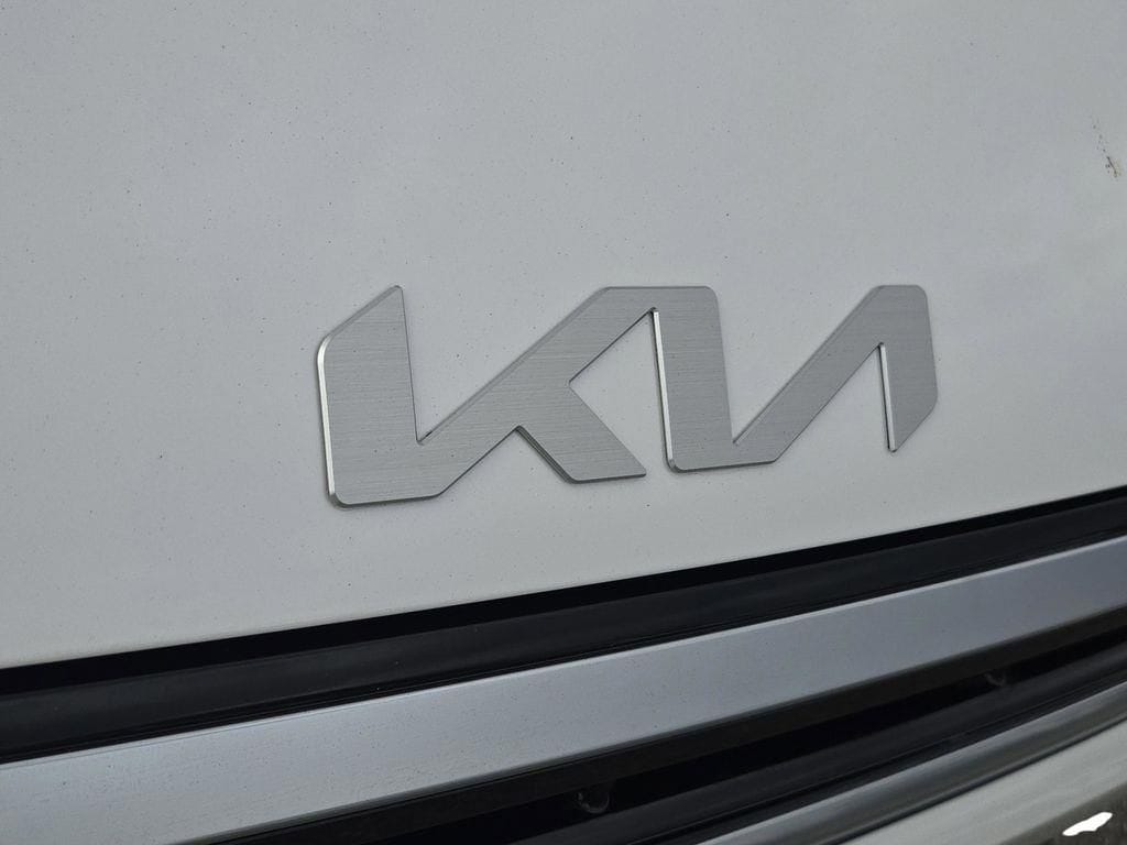 New 2025 Kia K4 EX Sedan