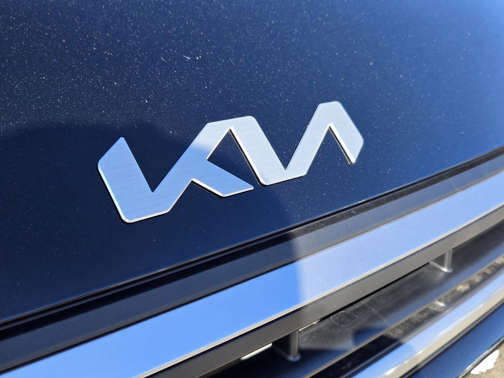 2025 Kia K4 LXS photo 4