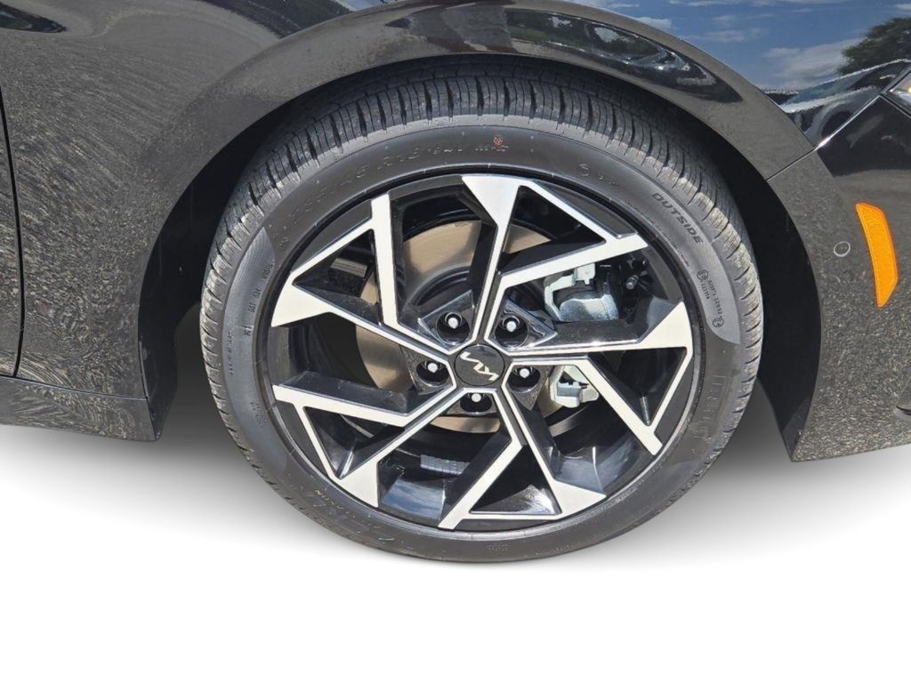 2026 Kia K5 EX - Photo 14