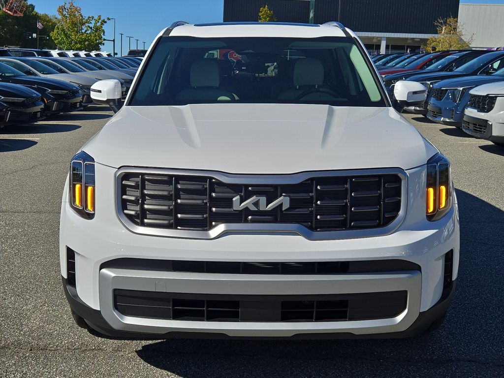 2025 Kia Telluride S photo 2