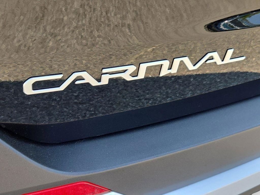 2026 Kia Carnival EX - Photo 11