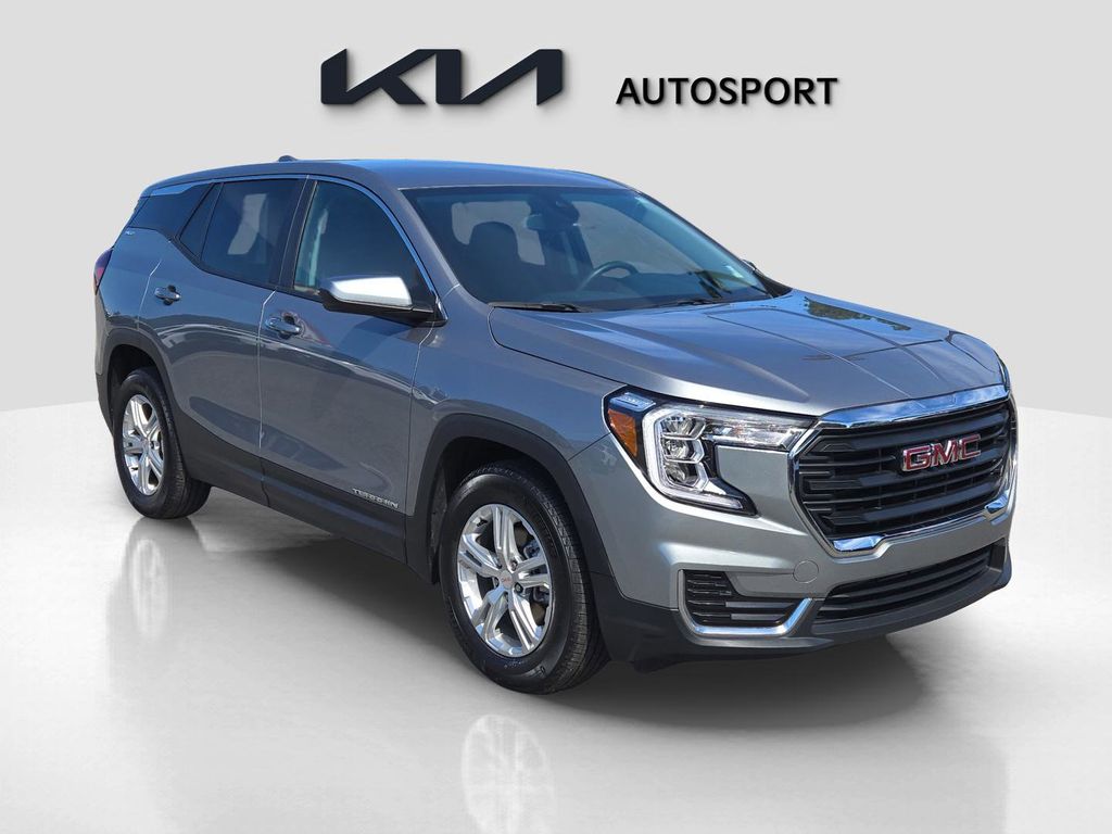 2024 Gmc Terrain SLE photo 3