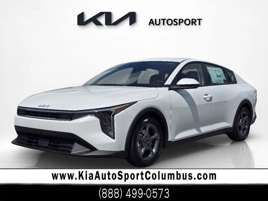 2025 Kia K4 LXS