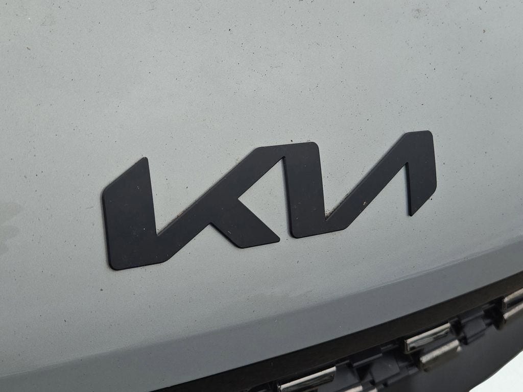 New 2026 Kia Carnival SX Van Passenger Van