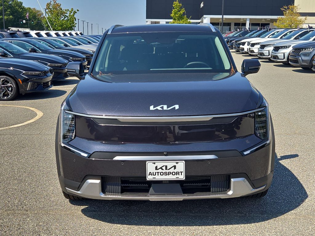 2026 Kia EV9 Wind photo 2