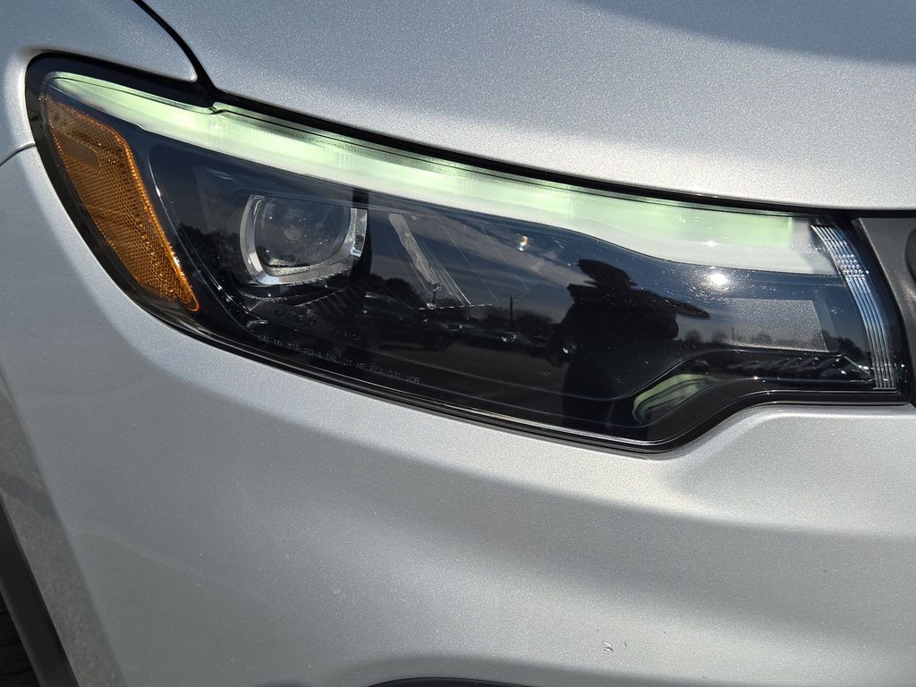 Used 2025 Jeep Compass Trailhawk SUV