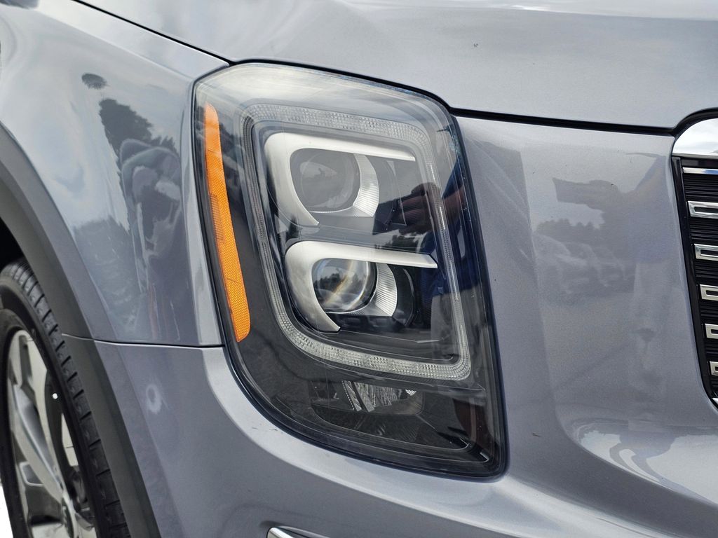 2021 Kia Telluride EX photo 3