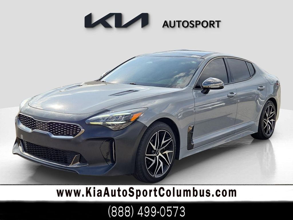 2022 Kia Stinger GT-Line's photo