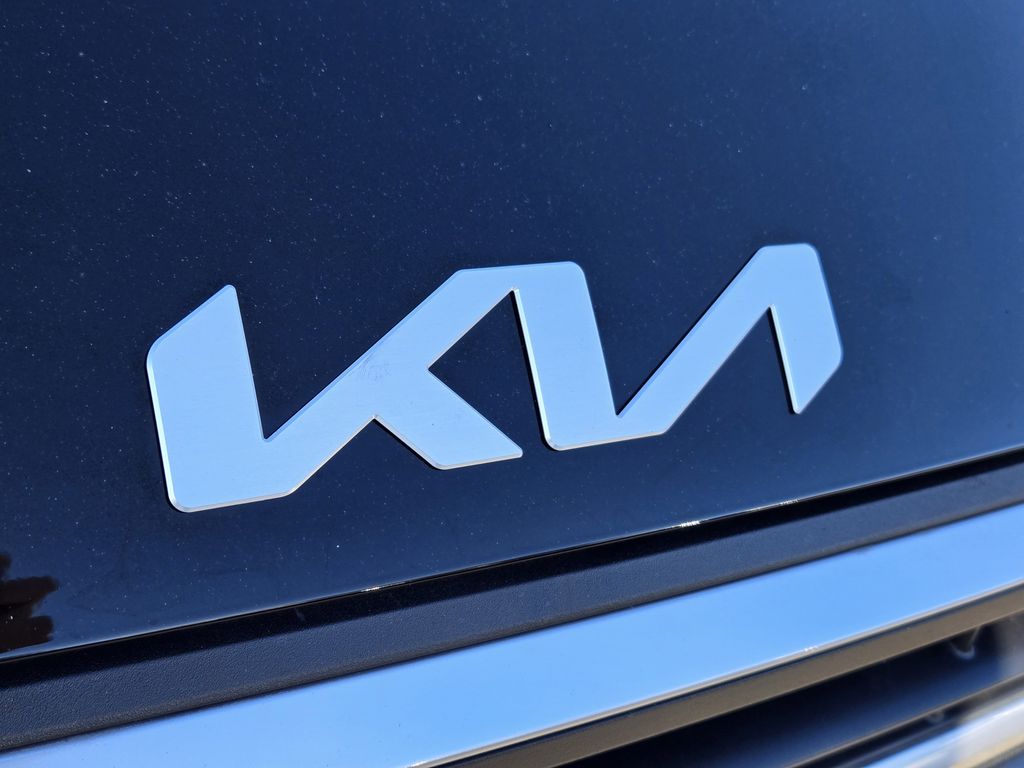 2025 Kia K4 LXS photo 4