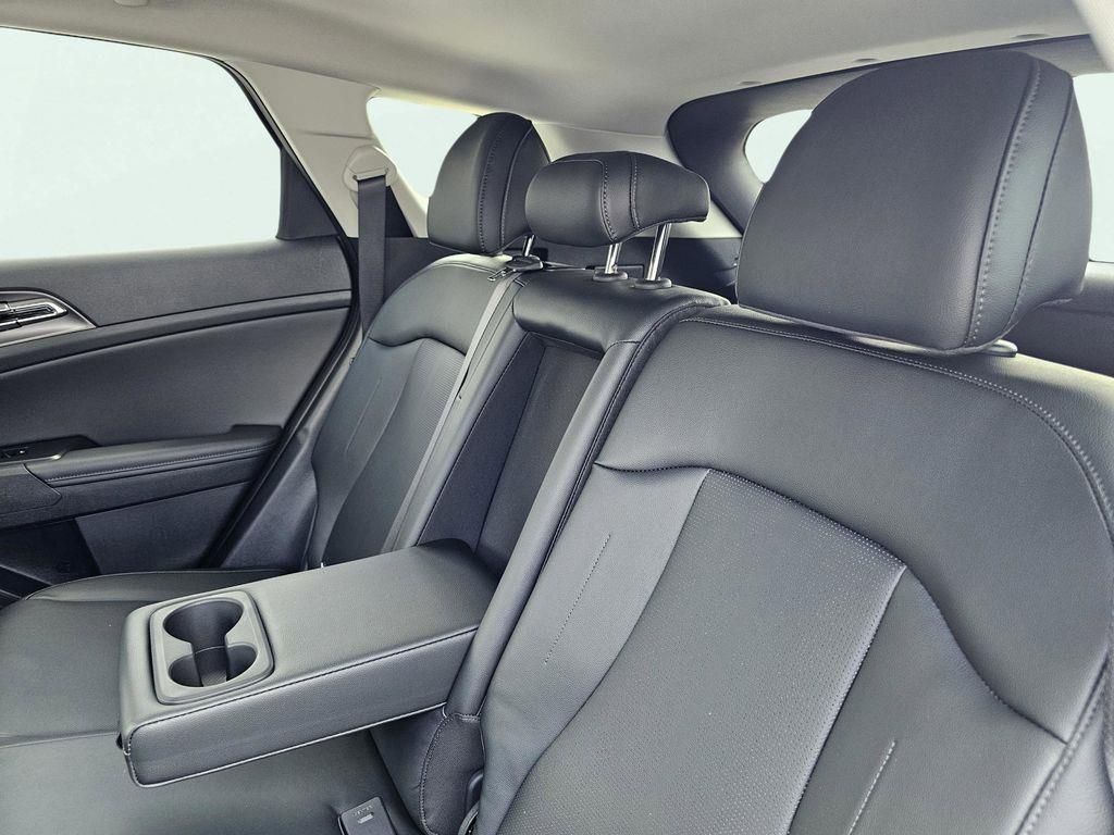 2026 Kia Sportage SX - Photo 31