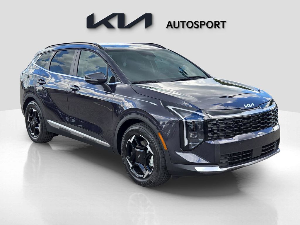2026 Kia Sportage EX photo 3