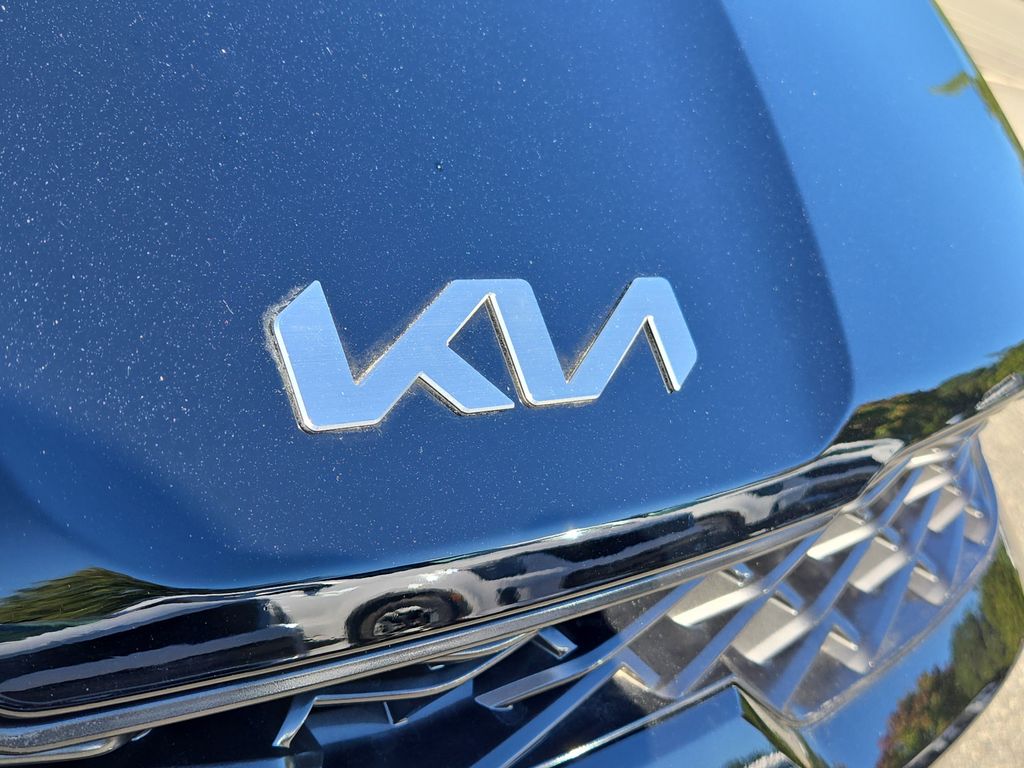 2023 Kia K5 GT photo 4