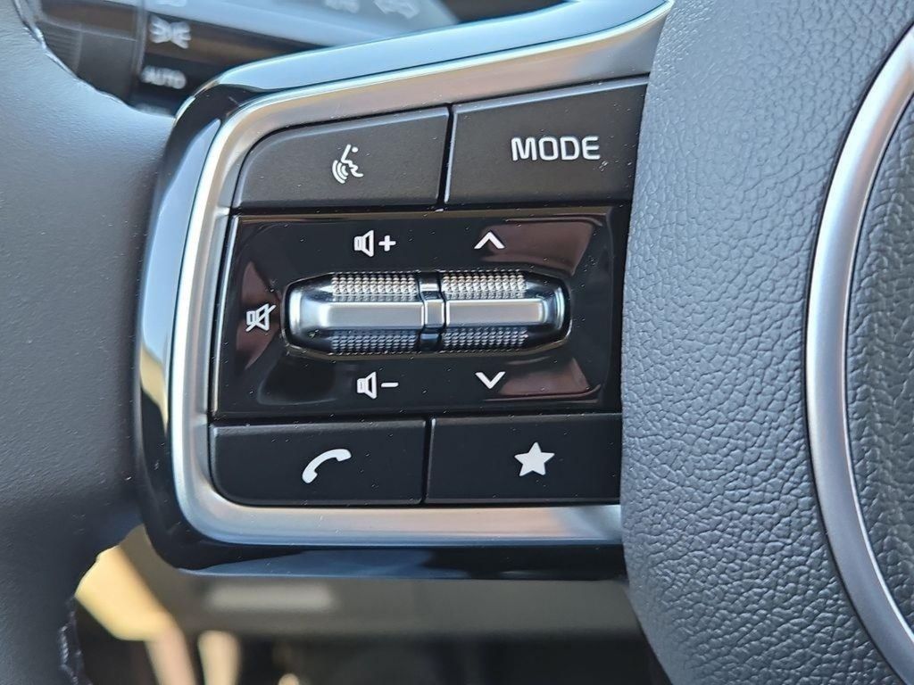 2026 Kia Carnival LXS - Photo 30