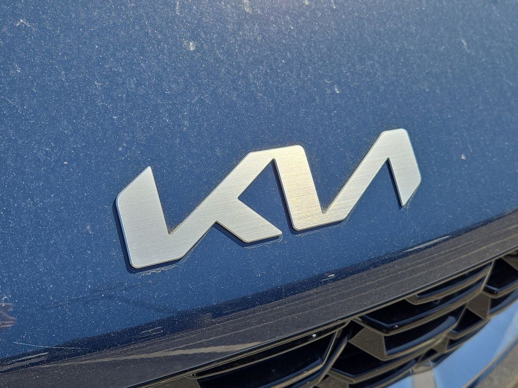 New 2025 Kia Sorento S SUV