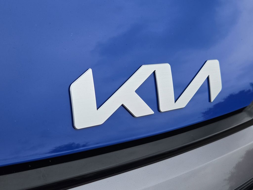 2026 Kia Sportage EX photo 4