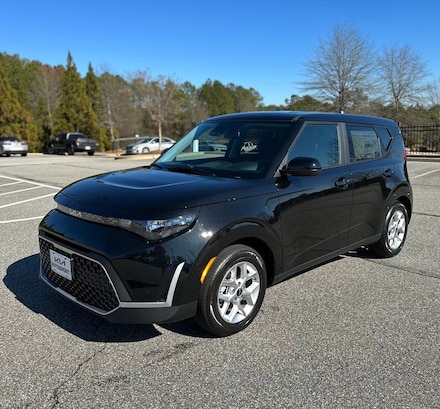 2024 Kia Soul LX Hatchback