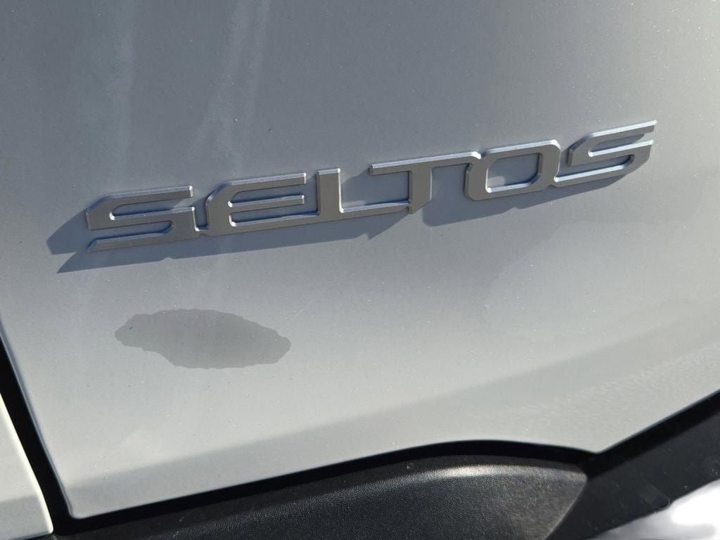 2026 Kia Seltos SX - Photo 11