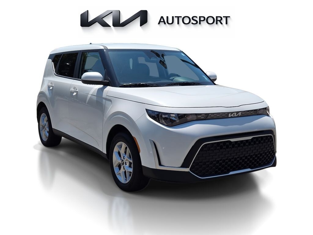 Certified 2025 Kia Soul Hatchback