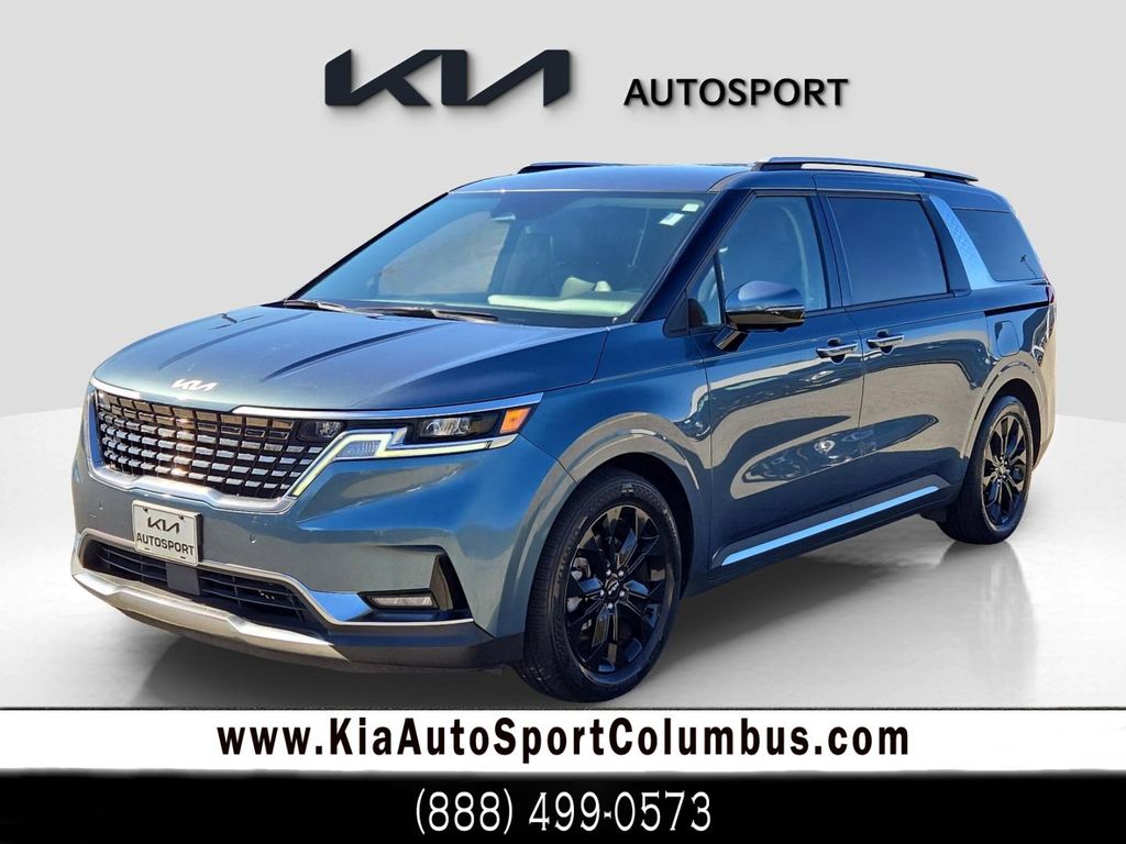 2022 Kia Carnival SX's photo