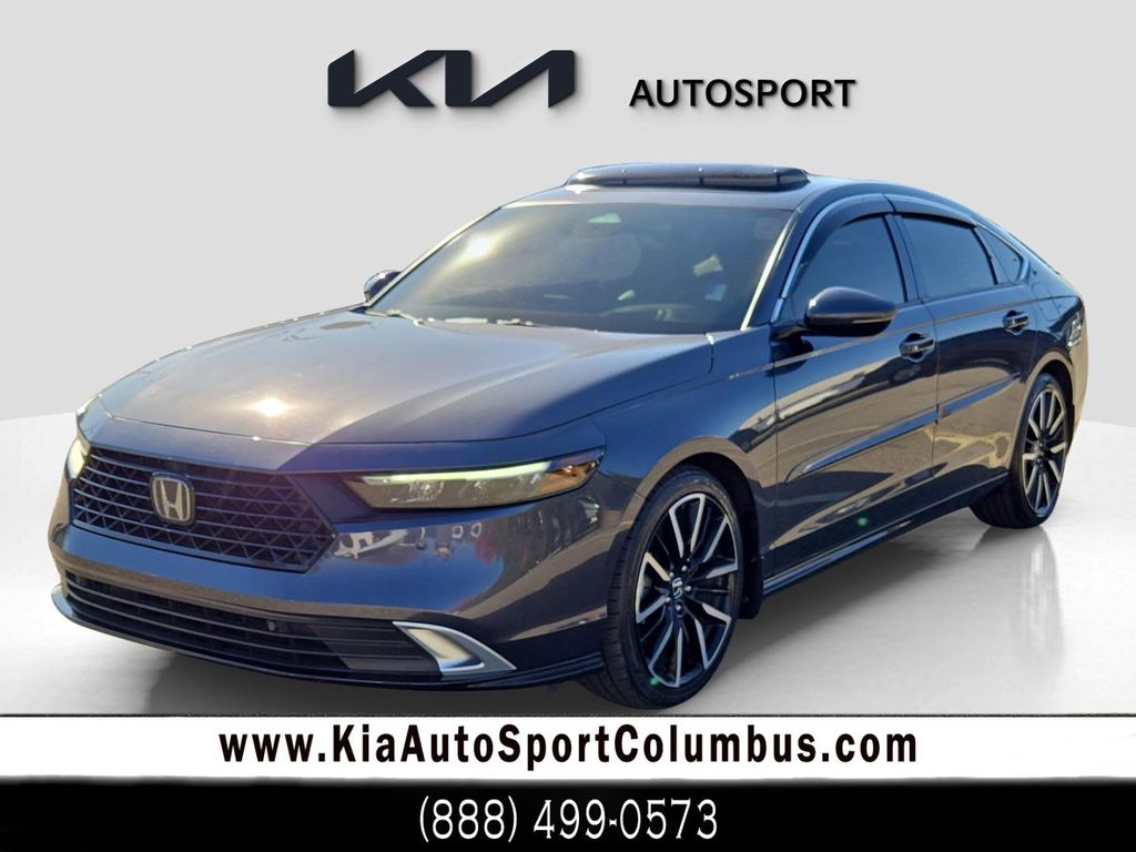 2023 Honda Accord Hybrid Touring's photo
