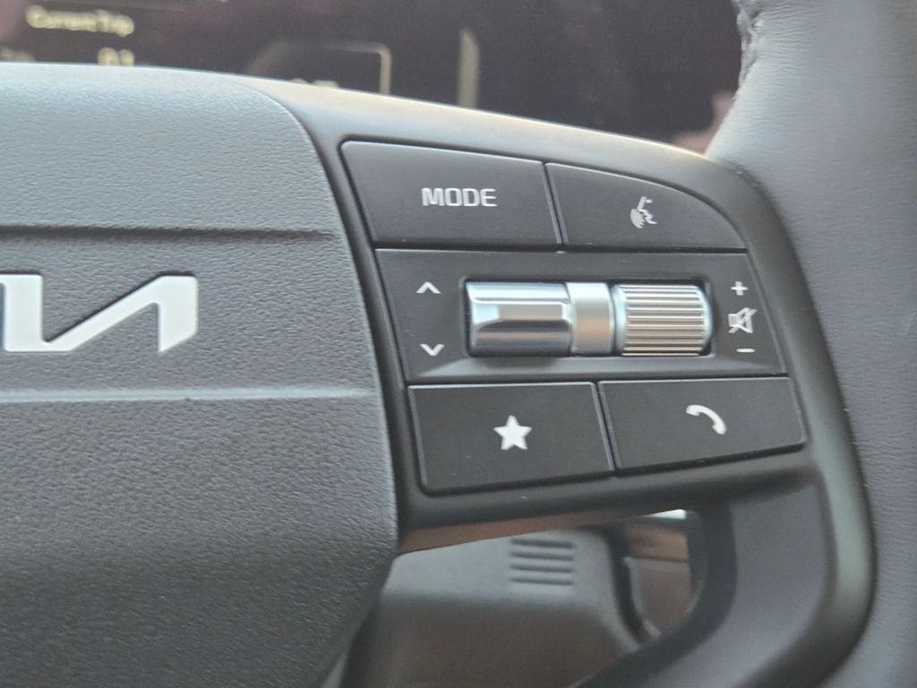 2026 Kia Sportage SX - Photo 24