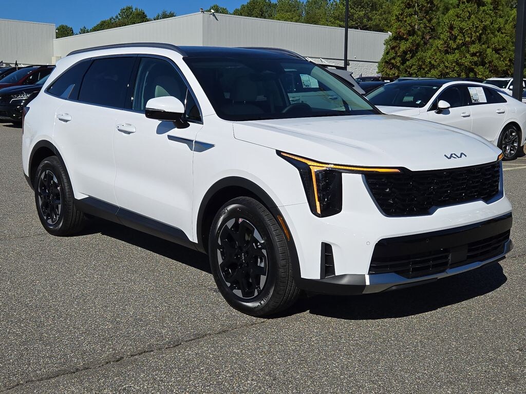 New 2026 Kia Sorento S SUV