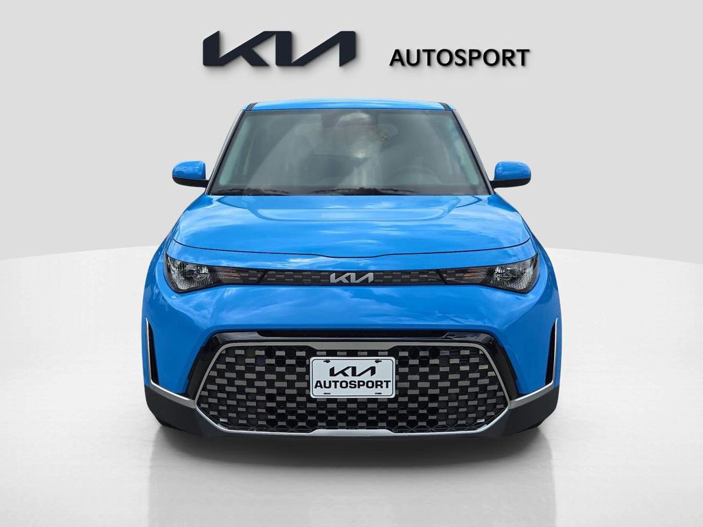 2025 Kia Soul EX photo 2