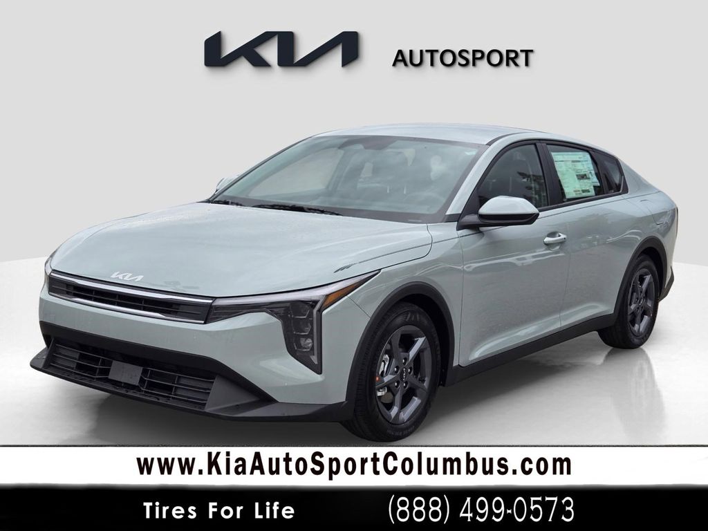 2026 Kia K4 LXS