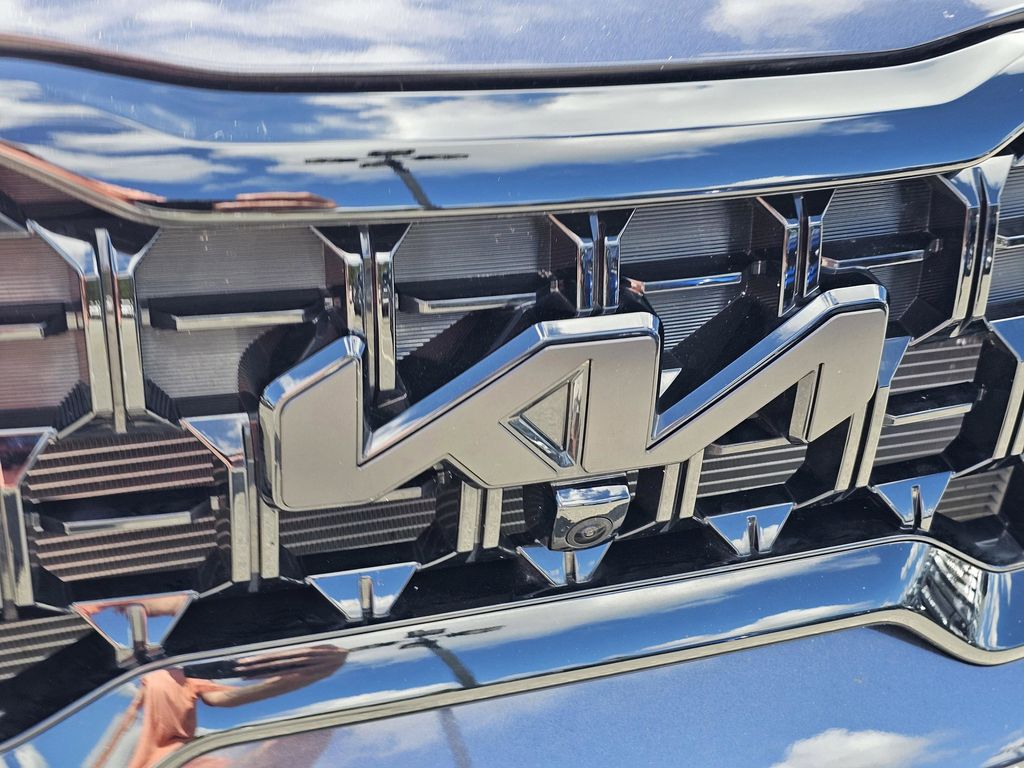 2025 Kia Telluride SX X-Line photo 2