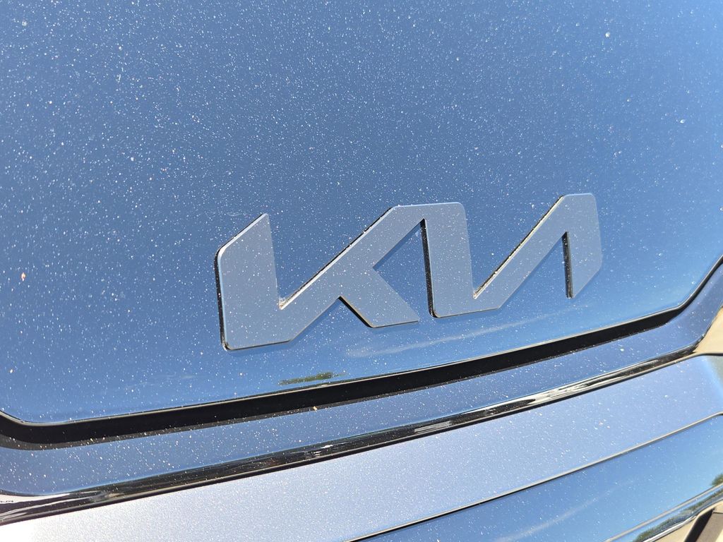 2026 Kia Sportage X-Line photo 3