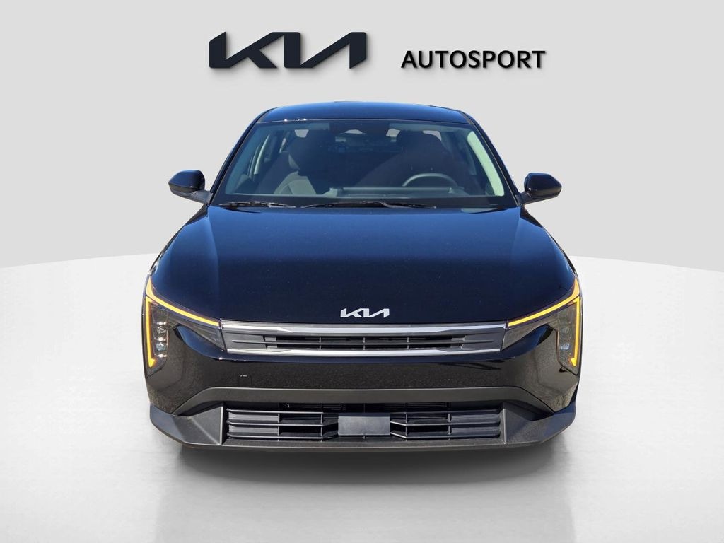 New 2025 Kia K4 LXS Sedan