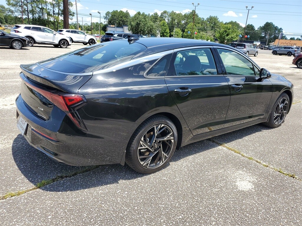 2025 Kia K5 GT-Line photo 4