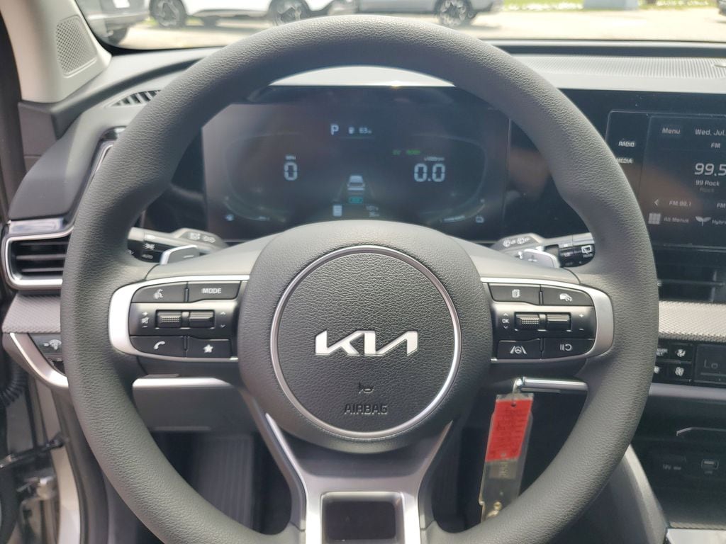 2025 Kia Sportage LX Hybrid - Photo 10