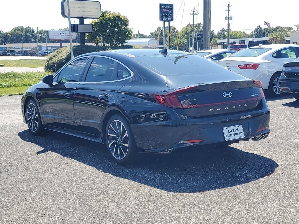Used 2022 Hyundai Sonata Limited Sedan
