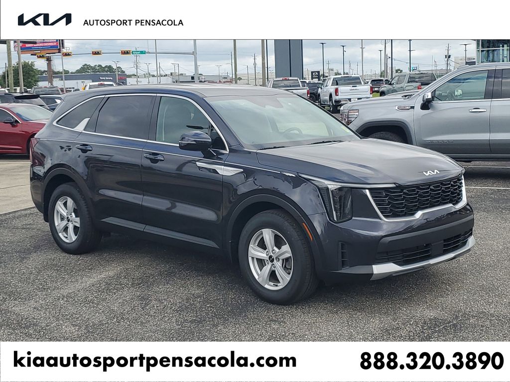 2025 Kia Sorento LX AT's photo