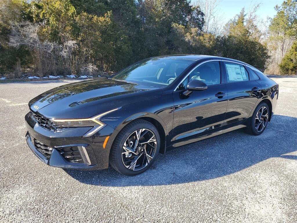 2025 Kia K5 GT-Line photo 2