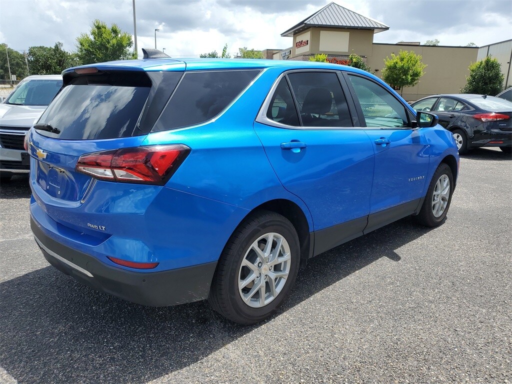 2024 Chevrolet Equinox LT photo 4