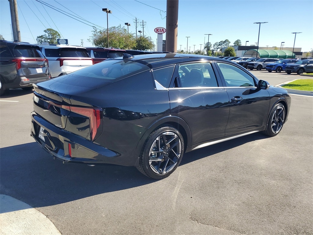 New 2025 Kia K4 GT-Line Sedan