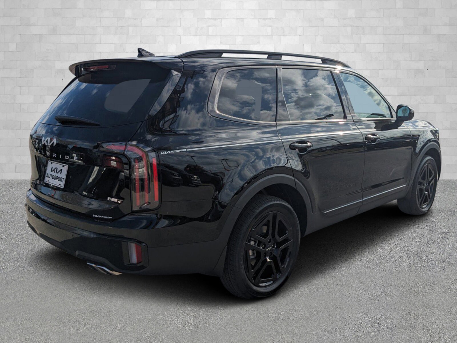 2024 Kia Telluride X-Line photo 3