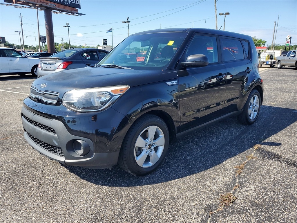 Used 2018 Kia Soul Base with VIN KNDJN2A21J7888963 for sale in Pensacola, FL