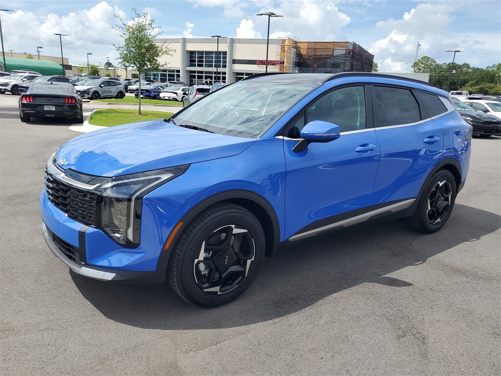 2026 Kia Sportage EX photo 2