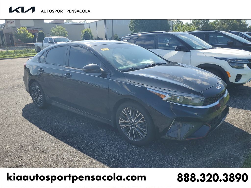 2024 Kia Forte GT-Line AT's photo