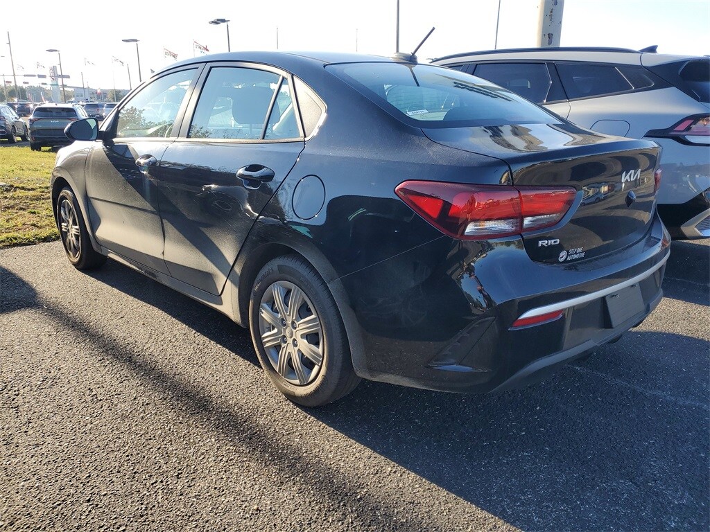 2023 Kia Rio LX photo 2