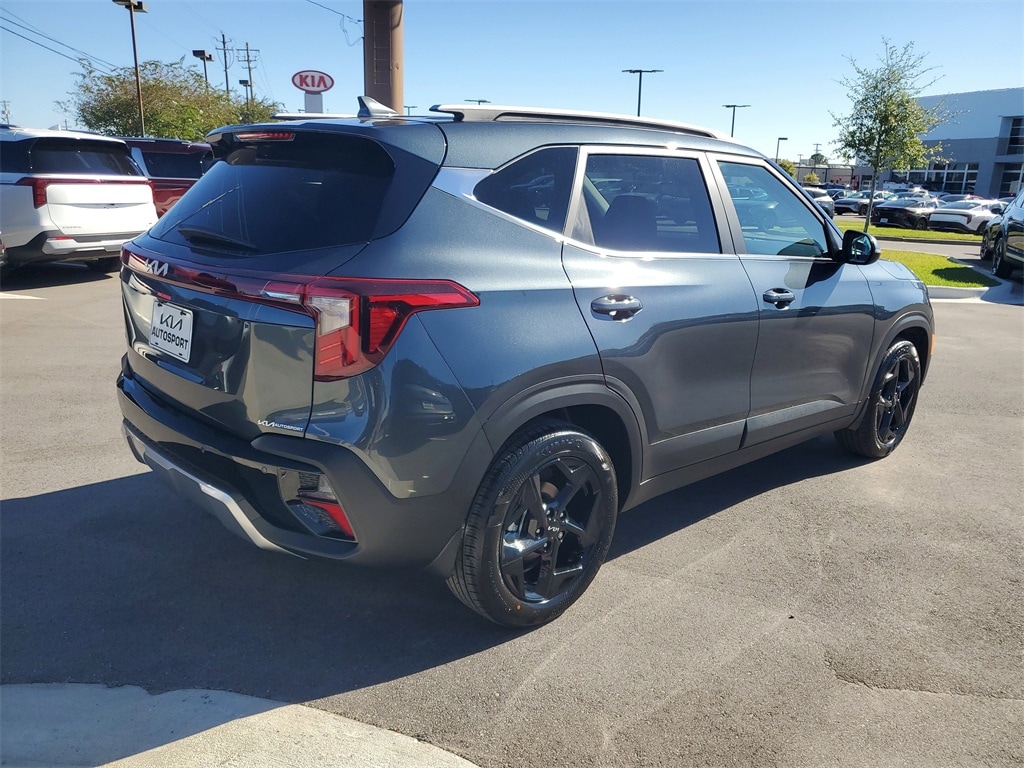 New 2026 Kia Seltos EX SUV