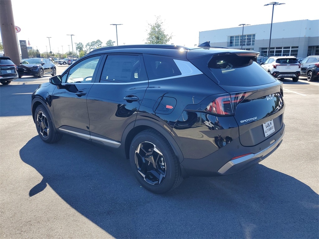 2026 Kia Sportage EX photo 3
