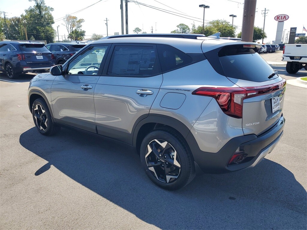 2026 Kia Seltos S photo 3